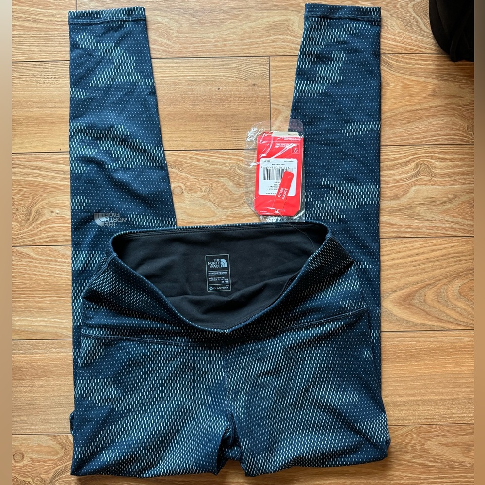 NWT The North Face Legging Camo Tech Cool Dry